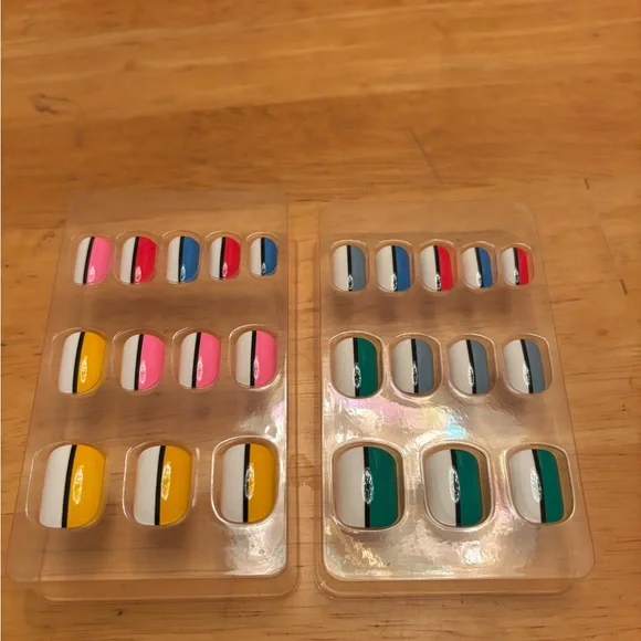 ❤️💋Hello Love nails in style A Mario Scenario❤️💋 - Picture 3 of 7